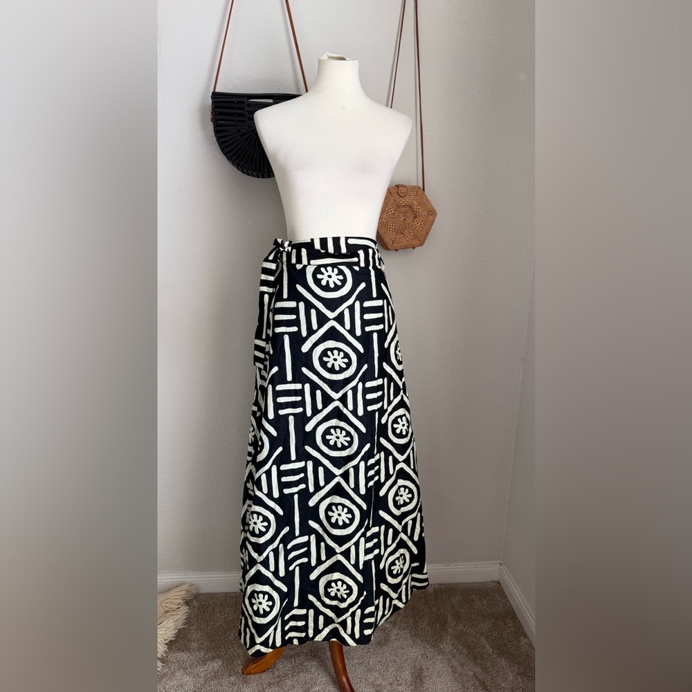 LOOK AT ME Black & White Maxi Wrap Skirt, One Size
